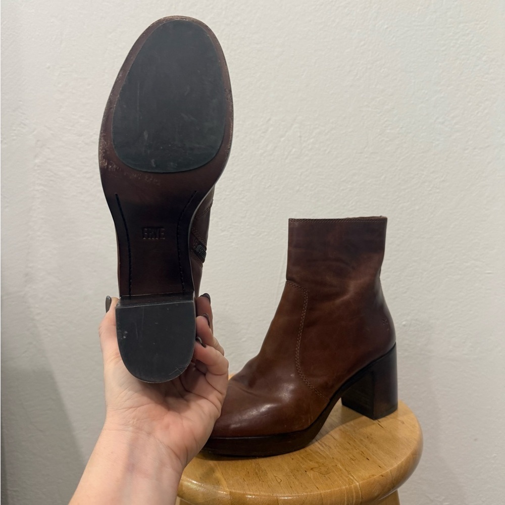 Frye Joan Campus Boot in size 8 Brown Leather - Picture 5 of 9